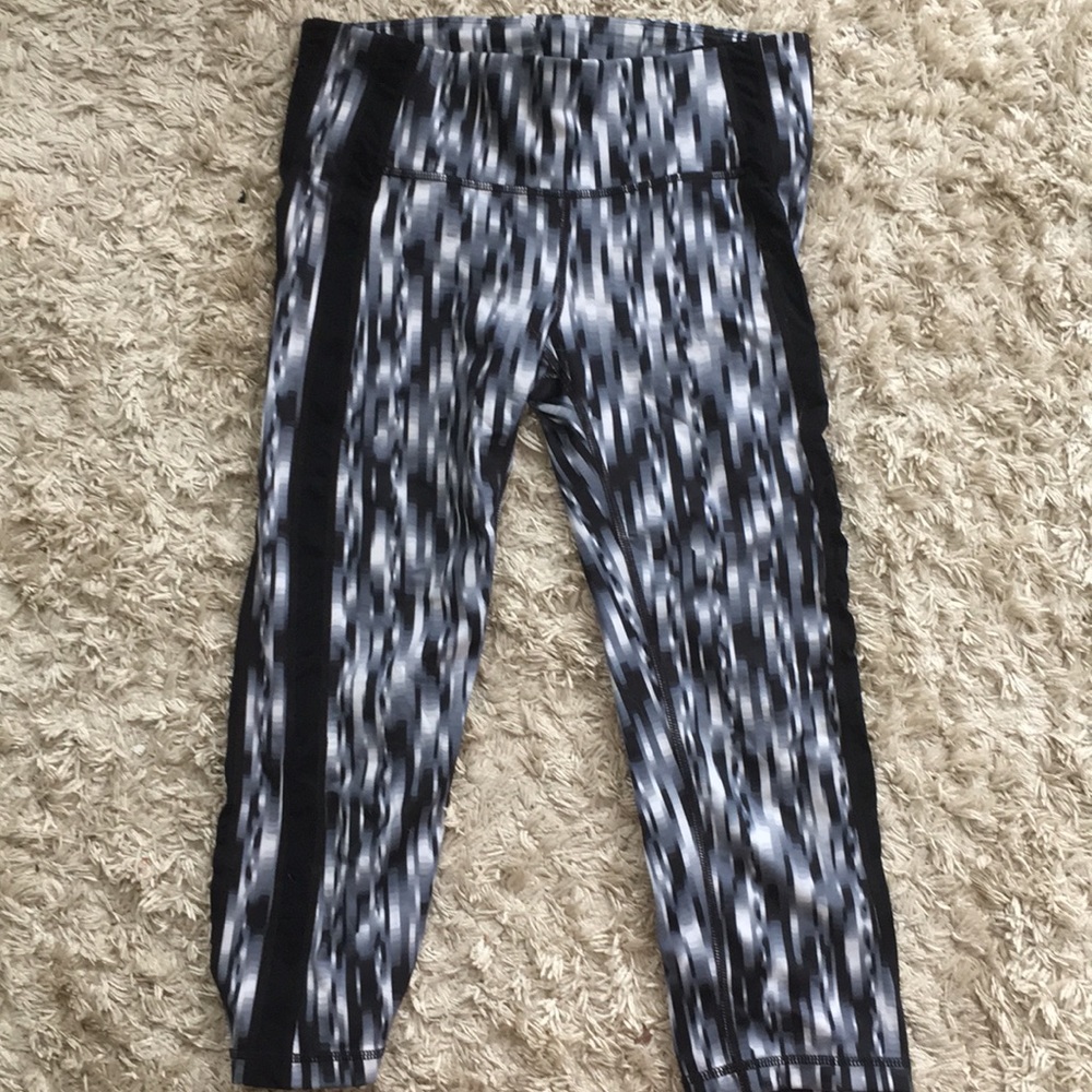 gap athletic leggings
